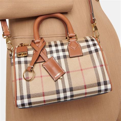 hoe zie ik of ik een echt merk koop burberry|how to tell if burberry bag is real.